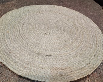 Handwoven Jute Round Rug: Braided Boho Entryway Mat