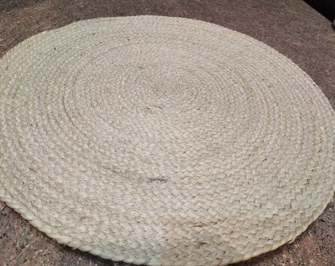 Handwoven Jute Round Rug: Braided Boho Entryway Mat