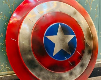 キャプテン・アメリカの金属製シールドレプリカ、アベンジャーズ ファルコン ウィンター・ソルジャー コスプレ小道具、スーパーヒーロー映画コスチューム コレクターズアイテム