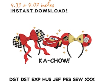 Ricamo di un'auto fulminea con orecchie da topo Ka Chow Racing e bandiera a scacchi, file di ricamo per auto.