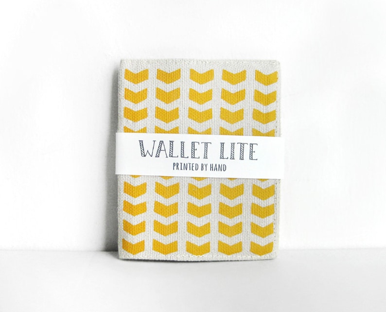 Yellow slim vegan wallet perfect for spring and summer time, handprinted by Olula. No more bulk Yellow