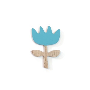 Yellow flower pin. Made from beech wood, painted by hand with eco-friendly inks. Add a hint of colour to your look with a lapel brooch Light blue
