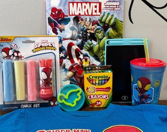 Paquete para fanáticos de Spider-Man: camiseta y actividades de juego para niños. ¡Nuevas camisetas disponibles!