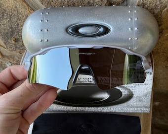 Oakley Radar EV Path. Iridium Lens