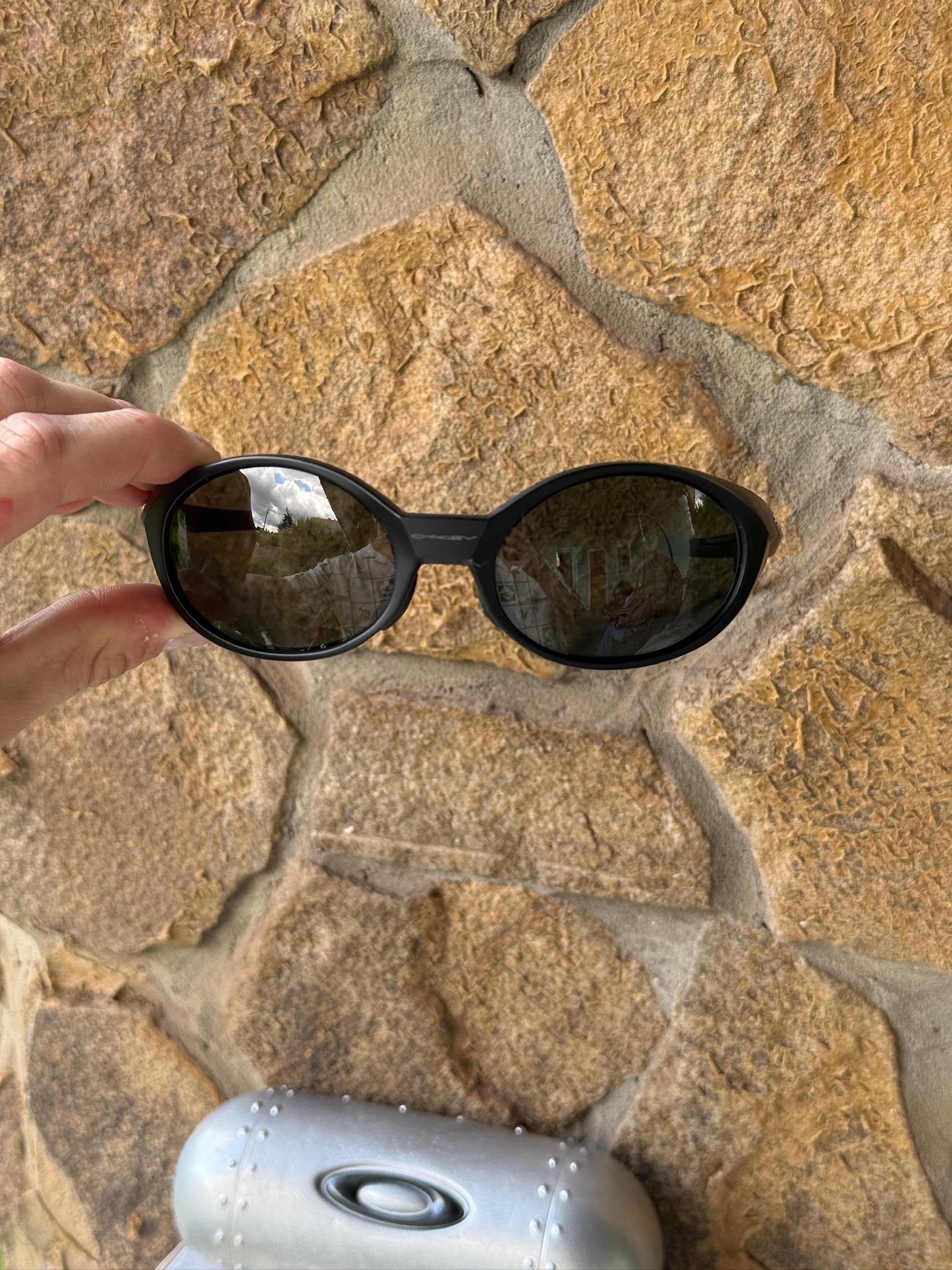 Oakley Eyejacket Reduxサングラス、レトロ90年代風、スポーツ 
