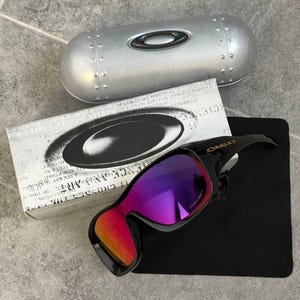 Oakley De La Salle Sunglasses Black Frame Red Mirror Lenses Wrap Sport Designer Shades image 8