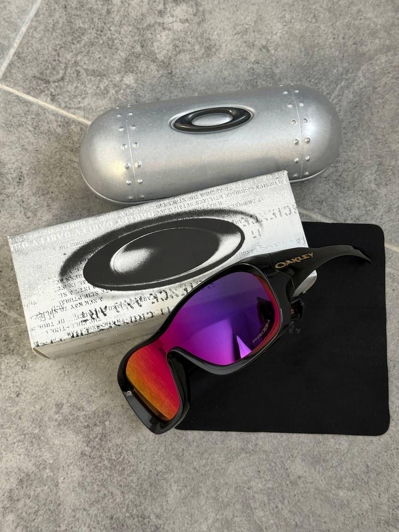 Oakley De La Salle Sunglasses Black Frame Red Mirror Lenses Wrap Sport Designer Shades image 8