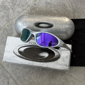 Oakley Minute Sunglasses Silver Frame Purple Iridium Lens Y2K