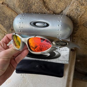 Vintage Oakley Plate Polarized Sunglasses Y2K Gorpcore Style