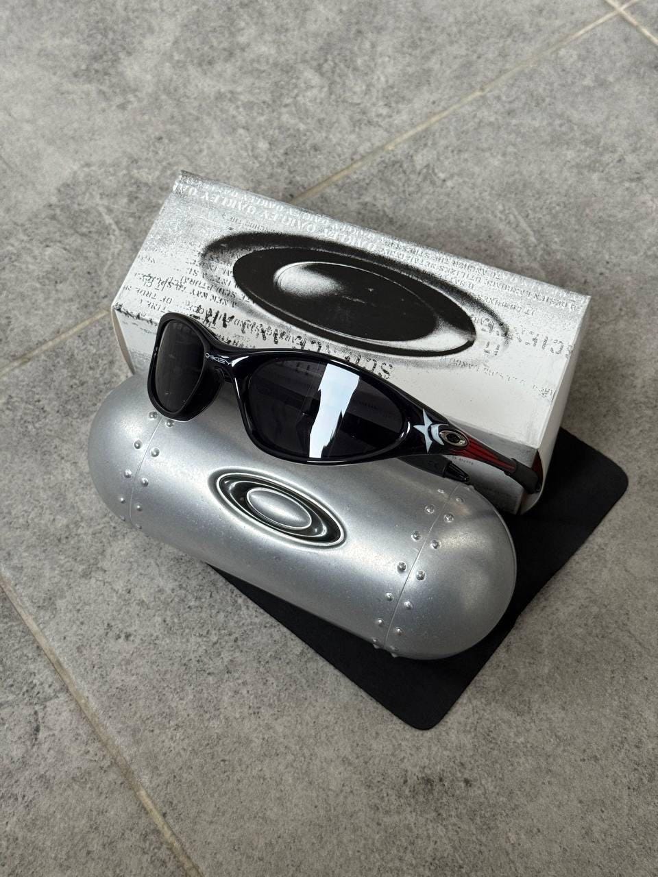 Oakley minute 1.0 - Etsy 日本
