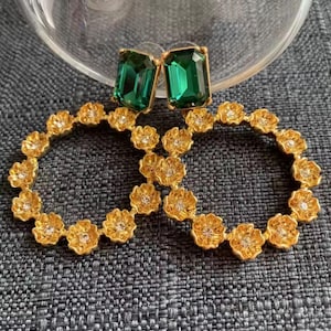 Oscar de la Renta earrings - Circle Green, Blue