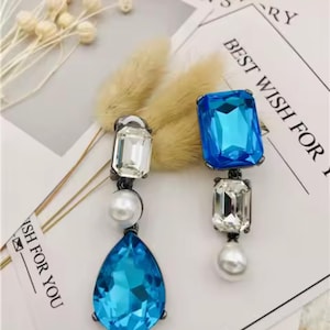 Oscar de la renta diamond earring - blue