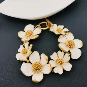 Bracelet Oscar de la Renta - Flowers Pink, purple, blue, white