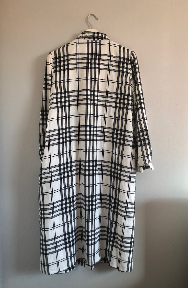 Vintage 80/'s Black and White Plaid Dress or Duster