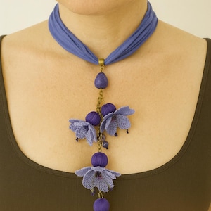 Adjustable Silk Needle Lace Necklace – Handmade Floral Jewelry – Unique Turkish Oya Scarf Necklace – Elegant Textile Accessory For Woman