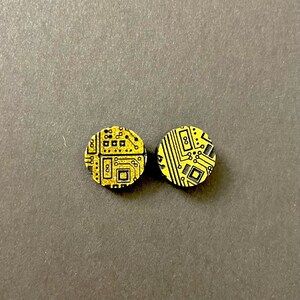 Nerd Geek Engineer Circuit Board Computer STEM Stud Earrings, Etched Multicolor Acrylic Jewelry, Lightweight Earrings Gifts Under 20 Gold