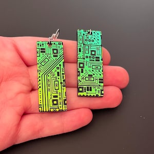 Oorbellen met printplaatmotief: geëtste acryl STEM-sieraden, lichtgewicht oorbellen voor nerds. afbeelding 8