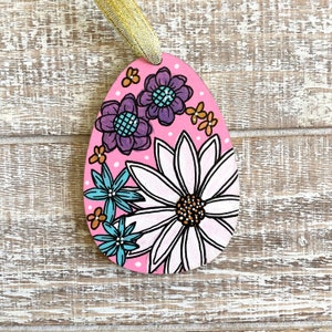Hand Painted OOAK Wooden Easter Egg Spring Flower Floral Ornament Hostess Gift Pink