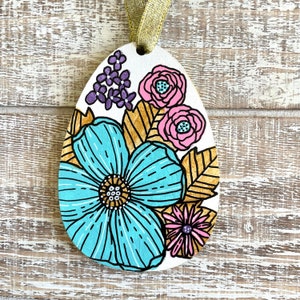 Hand Painted OOAK Wooden Easter Egg Spring Flower Floral Ornament Hostess Gift White w/ Blue Flower