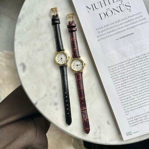 Minimalist Women&#39;s Watch - Small Round Dial, Faux Leather Strap