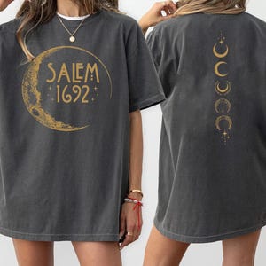 Women&#39;s Halloween Salem 1692 They Missed One Both Sides Sweatshirt, Funny Halloween Both Sides Hoodie, Gift For Halloween Long-Sleeve