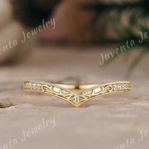 Leaf Engraved Moissanite Curved Wedding Band Women Vintage Vine Wedding Rings for Women Solid Gold Band Stacking Band Custom Gift for Her
