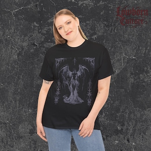 Gothic Angel Wings T-shirt donker streetwear gegraveerd lineair ontwerp zwart grafisch T-shirt afbeelding 7