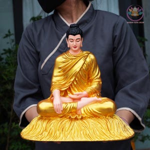 Hand-Painted Golden Buddha Statue: Shakyamuni Meditation Altar Decor