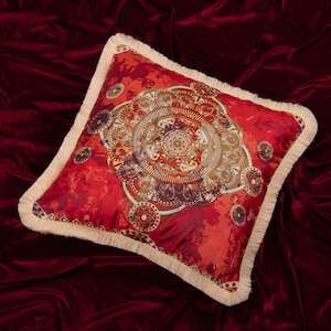 Housse de coussin mandala rouge avec franges, coussin décoratif bohème, coussin carré, 18 x 18 po. (45 x 45 cm)