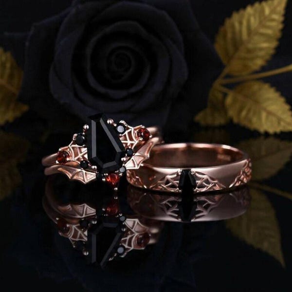 Spider Web Ring Natural Coffin Cut Black Onyx Couples Ring Set Unique 14k Gold His and Hers Wedding Band Gothic Bat Wedding Ring Bridal Set
