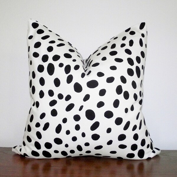 Decorative Pillow Cover- Togo- Dots- Spots- Black- White- 18x18inches