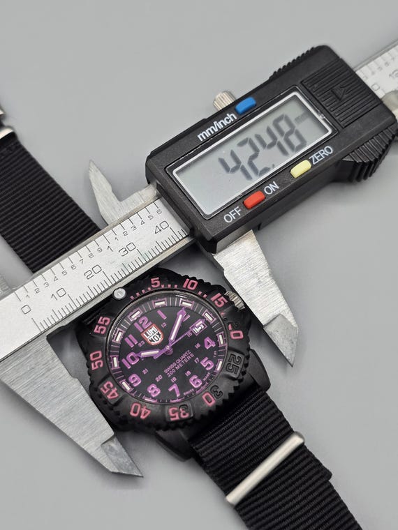 Luminox Navy SEAL Colormark 7050 Swiss Quartz Carbon Case Tactical