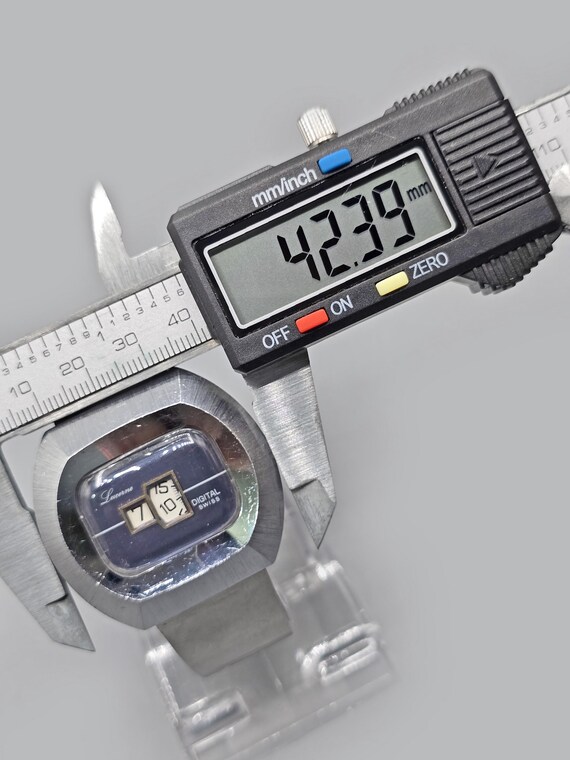 Lucerne Jump Hour Digital 1970s Swiss Made Ref. 12313 Manual Wind