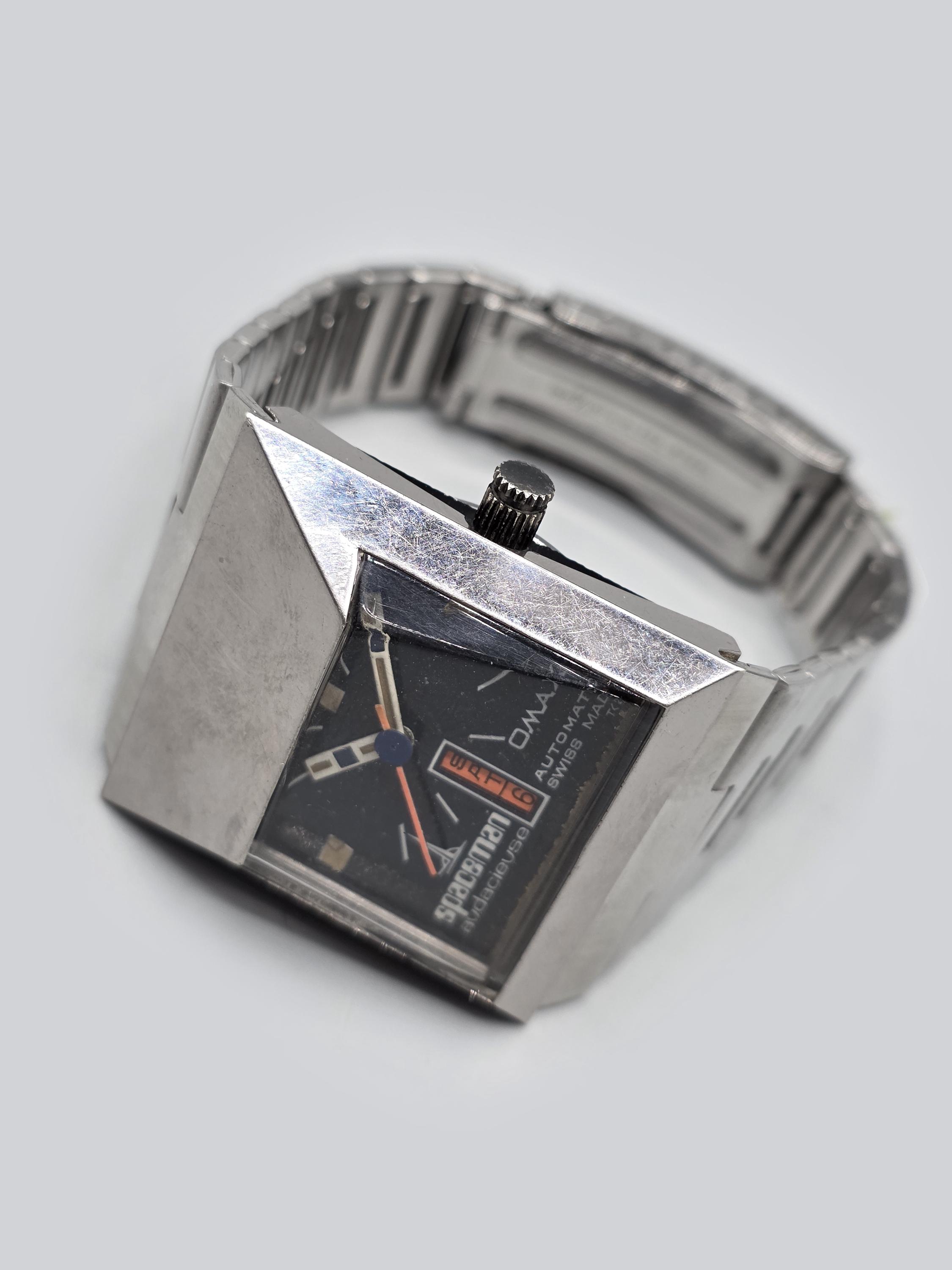 Vintage 1970s Spaceman Audacieuse Omax Day and Date Automatic