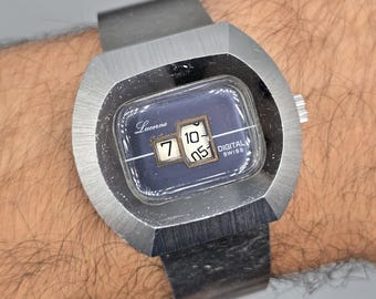 Lucerne Jump Hour Digital 1970s Swiss Made Ref. 12313 Manual Wind Watch