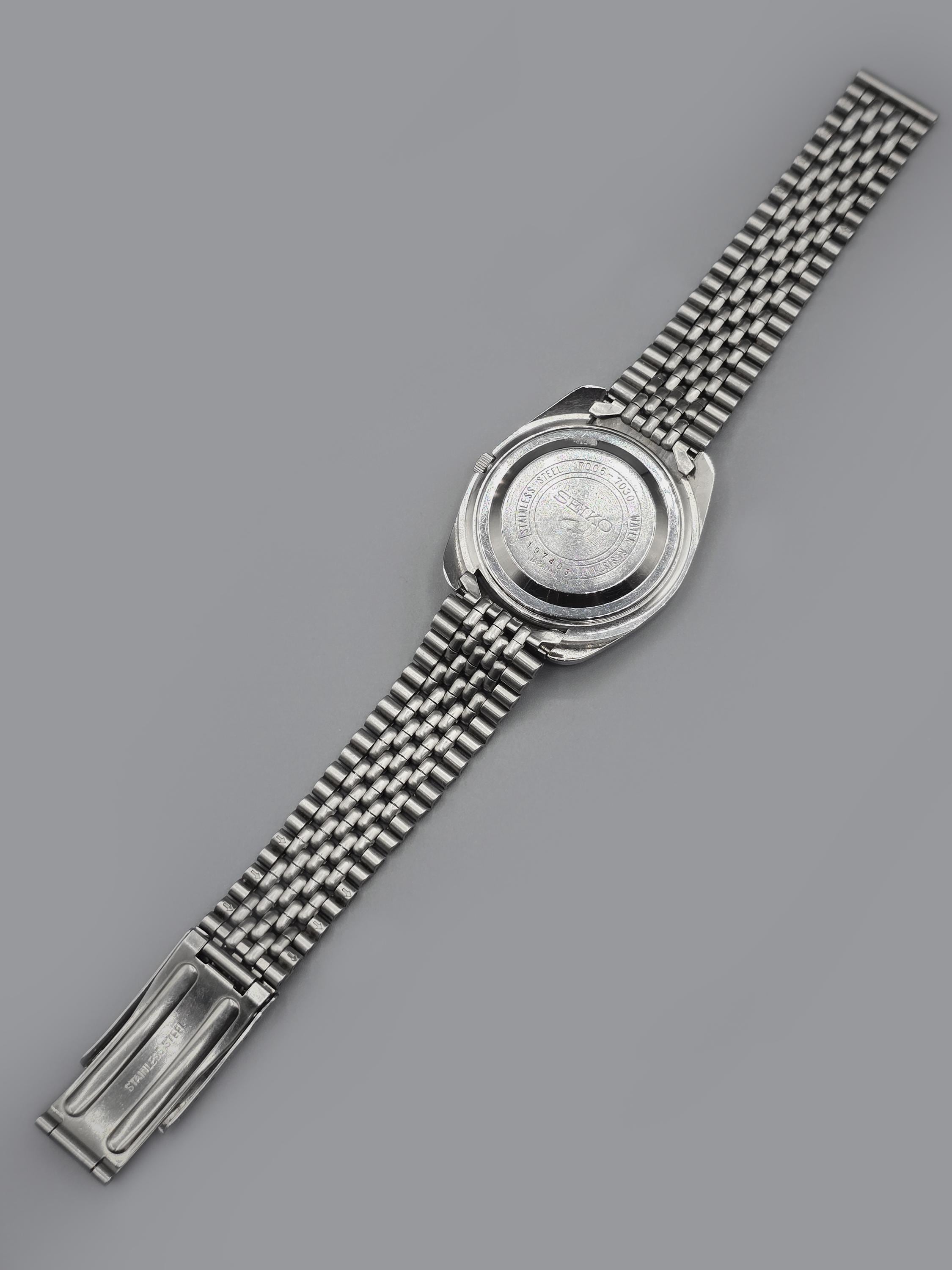 Vintage Seiko 7005-7030 Automatic Watch – 17 Jewels – Stainless