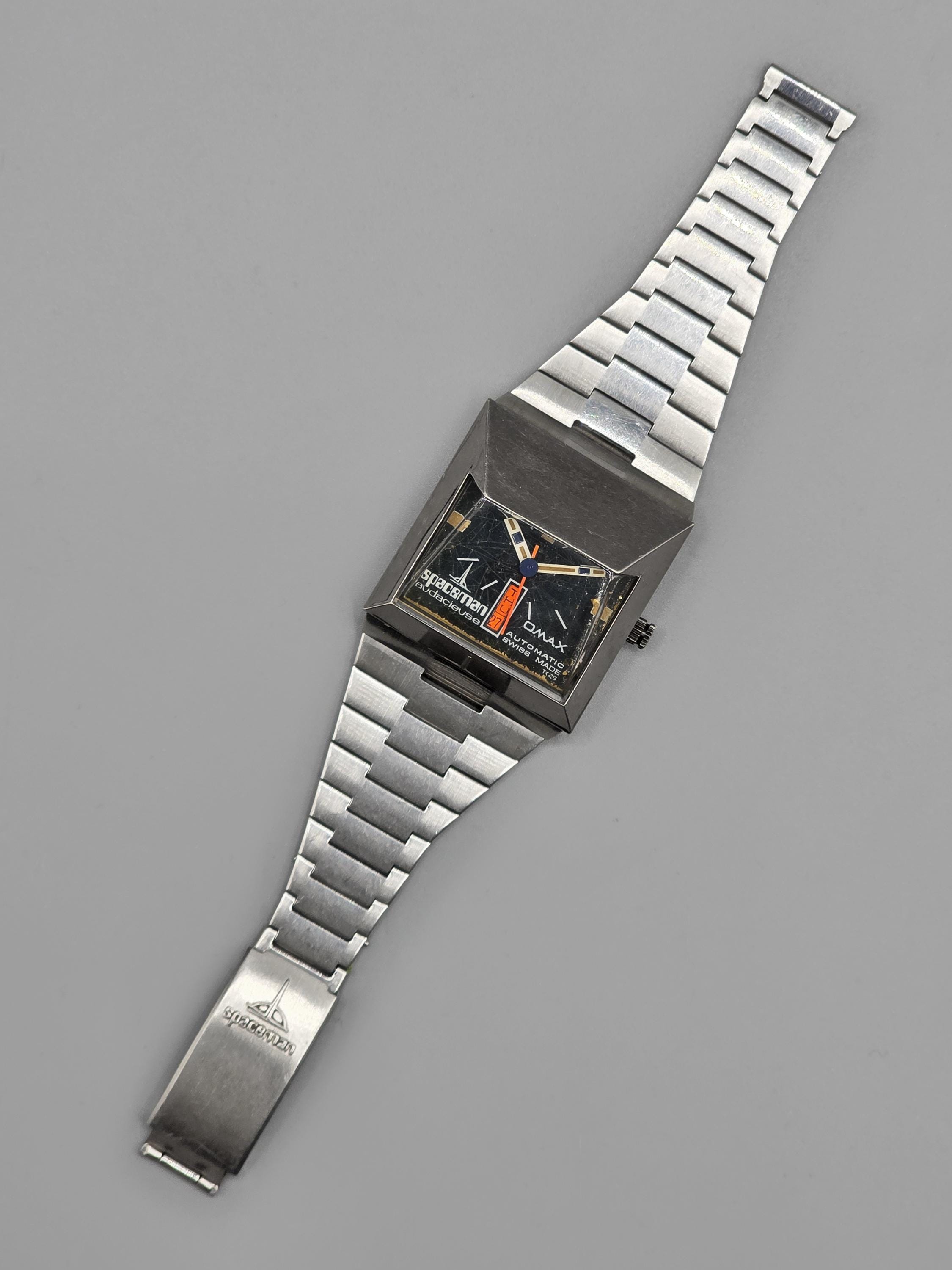 Vintage 1970s Spaceman Audacieuse Omax Day and Date Automatic