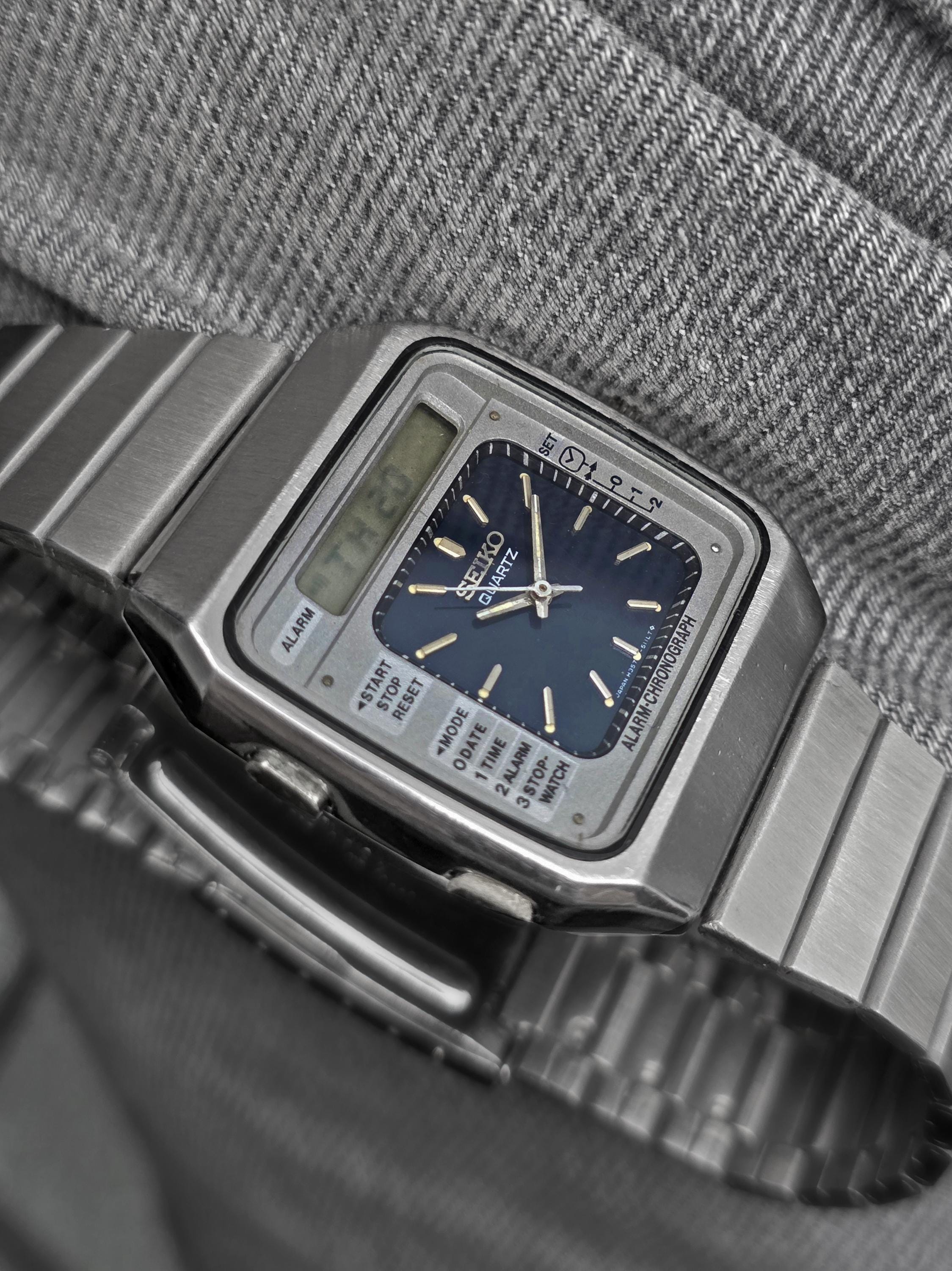 Vintage 1980 Seiko H357-5050D Quartz Alarm Chronograph Analog