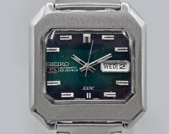 Vintage Seiko 5 DX 6106-5480 Automatic 23 Jewels Green Dial Japan