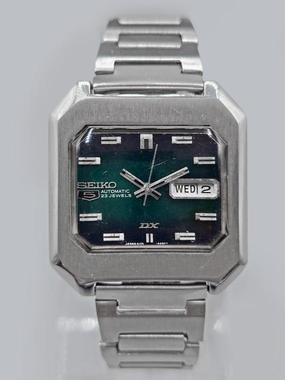 Vintage Seiko 5 DX 6106-5480 Automatic 23 Jewels Green Dial Japan