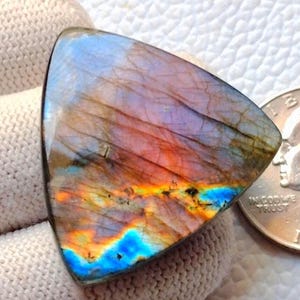 Wunderschön !! Top-Qualität Labradorit Trillion Form Labradorit Lila Feuer Labradorit Trillion Größe 29X29X30MM [CT.47] Verwenden Sie alle Schmuck !!