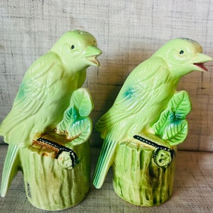 Vintage Bird Salt and Pepper Shakers Chadwick Porcelain Japan Squeaker Shakers Green Birds