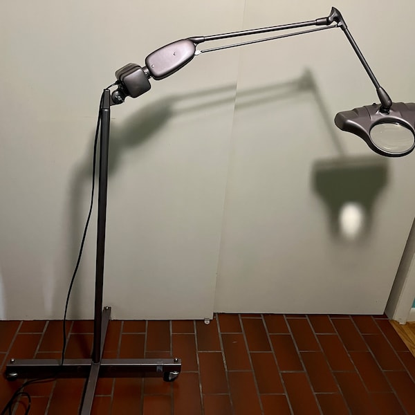 Industrial Floor Lamp Articulating Adjustable Arm Magnifier Dazor MCM Retro Lighting Vintage Work Light