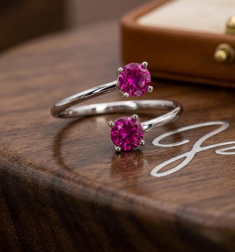 Skapad rubinring, rubinring med 2 stenar, fin rubinring med ädelsten, ring med födelsesten i juli, sista minuten-present till henne, minimalistisk justerbar ring, bild 3