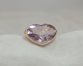 Ring met hartvormige amethist van sterling zilver, verguld handgemaakte ring, stapelbare ring, verlovingsring
