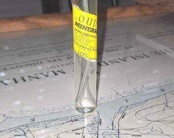 Parfum incontournable de l'été 2025 - Mélange personnalisé inspiré de l'ambiance Oud Silk et de la bombe florale | Spray EDP exclusif 10 ml