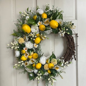 Lovely Lemon Wreath