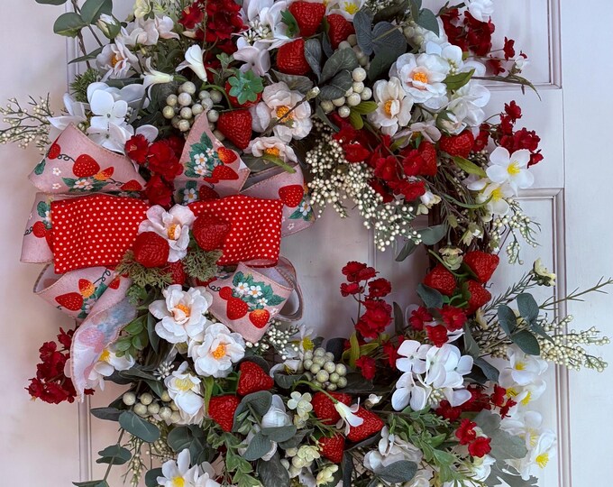 Strawberry Summer Wreath/door Decor/home Decor - Etsy
