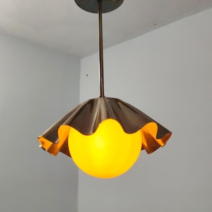 Flower-Shaped Ceiling Pendant Light with Warm Globe Diff user,Petal Design Ceiling Pendant Light with Soft Glow