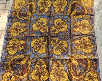 Vintage Vera paisley scarf in autumn colors